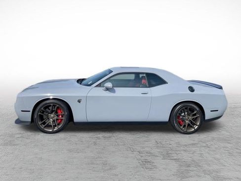 Used 2021 Dodge Challenger SRT Hellcat RWD image 8