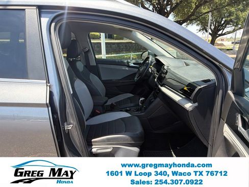 Used 2022 Volkswagen Taos SEL w/ Panoramic Sunroof Package AWD/4WD image 33