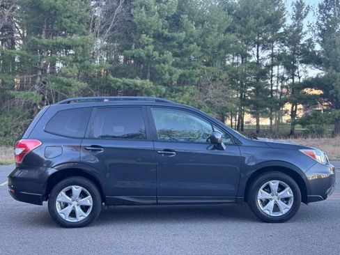 Used 2014 Subaru Forester 2.5i Premium w/ All-Weather Package AWD/4WD image 5