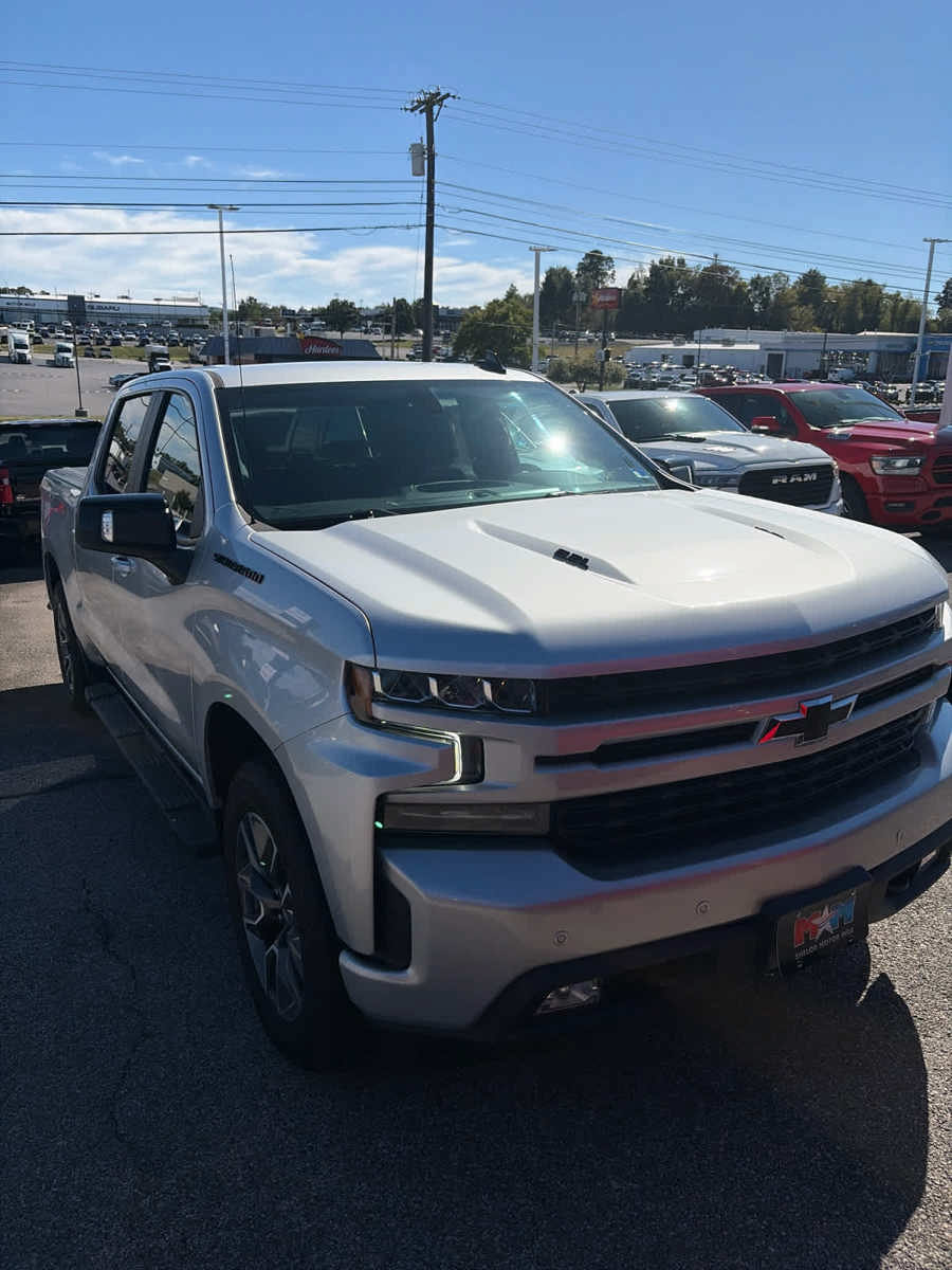 Used 2022 Chevrolet Silverado 1500 RST w/ Safety Package AWD/4WD image 17