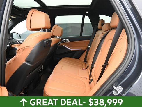 Used 2022 BMW X5 M50i image 25