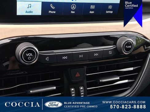 Certified 2022 Ford Escape Titanium w/ Titanium Elite Package AWD/4WD image 17