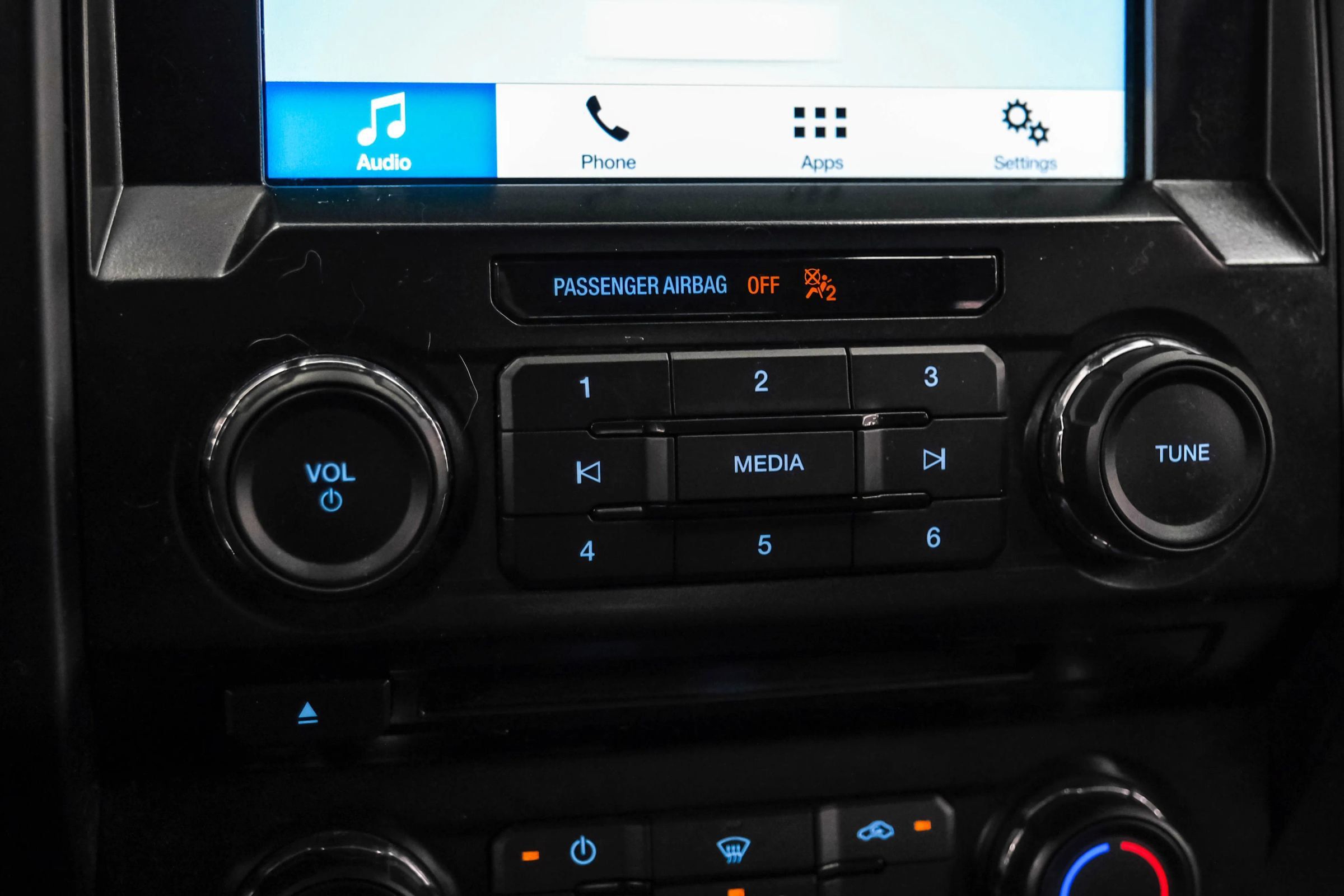 Used 2017 Ford F150 XL w/ Equipment Group 101A Mid AWD/4WD image 24