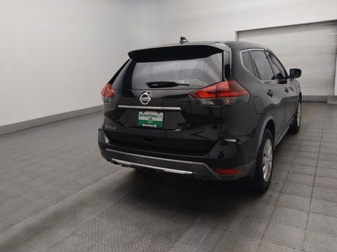 Used 2018 Nissan Rogue S FWD image 9