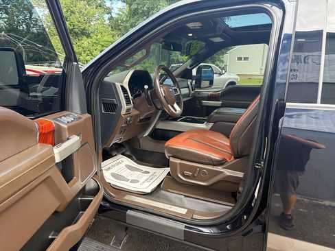 Used 2022 Ford F350 King Ranch w/ Tremor Off-Road Package AWD/4WD image 12