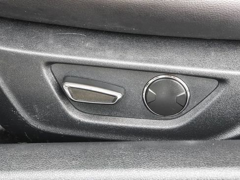 Used 2016 Ford Mustang Premium RWD image 7