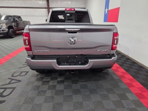 Used 2019 RAM 2500 Laramie AWD/4WD image 13