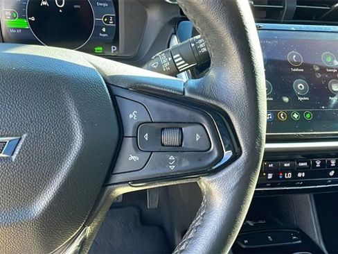 Used 2023 Chevrolet Bolt EUV LT w/ Comfort Package image 23