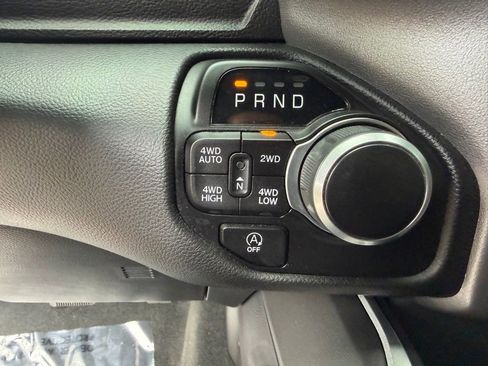 Used 2023 RAM 1500 Big Horn AWD/4WD image 27