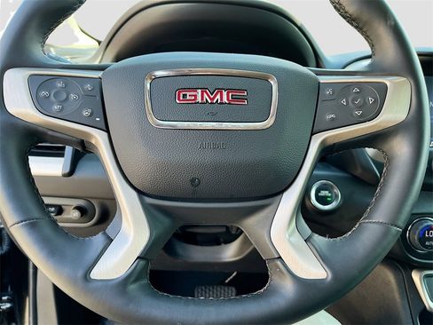 Used 2024 GMC Terrain Denali w/ Denali Premium Package image 11