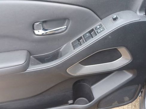 Used 2022 Nissan Frontier SV image 5