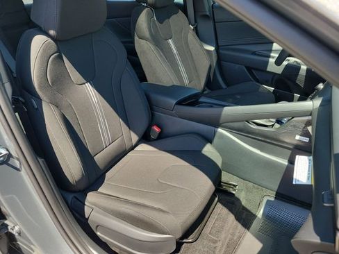New 2026 Hyundai Elantra SEL Sport FWD image 20