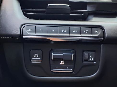 Used 2021 Cadillac Escalade Sport Platinum image 24