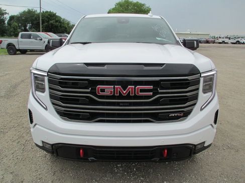 New 2026 GMC Sierra 1500 AT4 w/ AT4 Premium Package AWD/4WD image 10