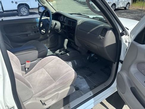 Used 2004 Toyota Tacoma PreRunner image 28