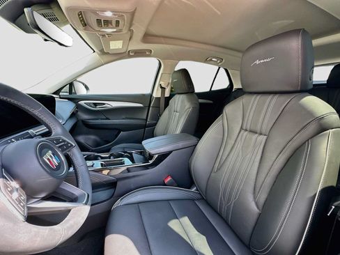Used 2025 Buick Envision Avenir AWD/4WD image 22