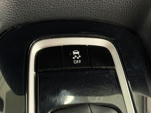Used 2024 Toyota Corolla LE FWD image 17