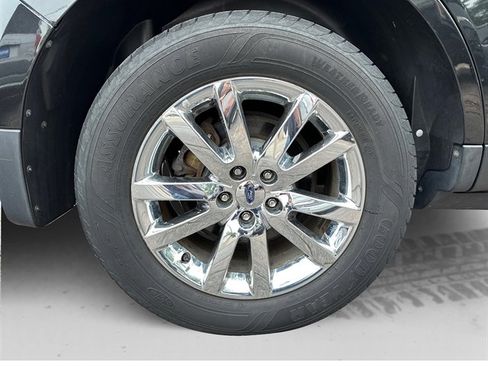 Used 2013 Ford Edge Limited AWD/4WD image 16