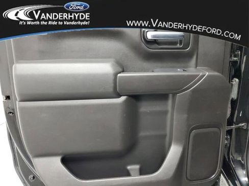 Used 2020 Chevrolet Silverado 1500 LT w/ All-Star Edition image 10