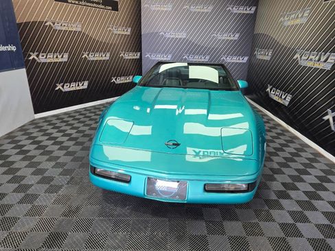 Used 1991 Chevrolet Corvette Convertible RWD image 22