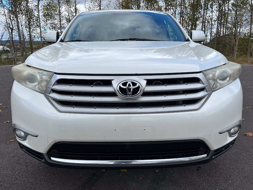 Used 2011 Toyota Highlander Limited w/ Tow Pkg FWD image 31
