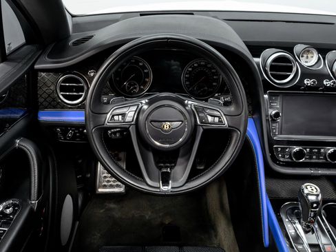 Used 2020 Bentley Bentayga Design Series image 50