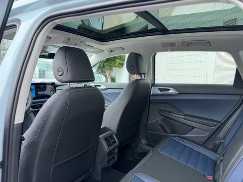 New 2026 Volkswagen Taos SEL AWD/4WD image 17