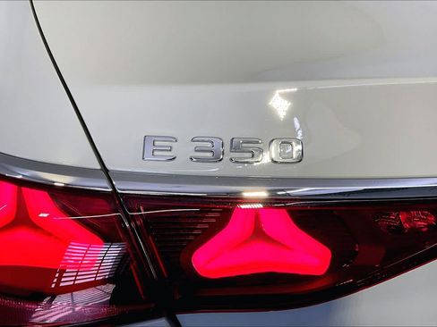 New 2026 Mercedes-Benz E 350 4MATIC Sedan image 6