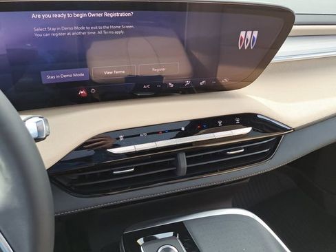 New 2026 Buick Enclave Preferred w/ Power Package image 21