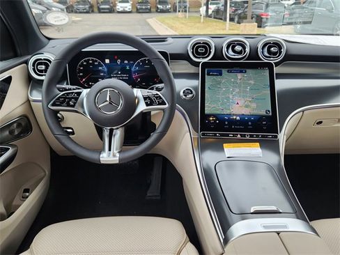 New 2026 Mercedes-Benz GLC 300 4MATIC image 13