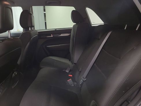 Used 2015 Kia Sorento LX FWD image 23