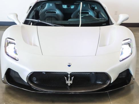 Used 2022 Maserati MC20 Coupe RWD image 6