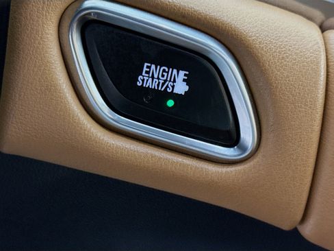 Used 2017 Buick LaCrosse Essence image 21