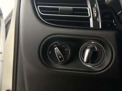 Used 2025 Porsche Macan S AWD/4WD image 29