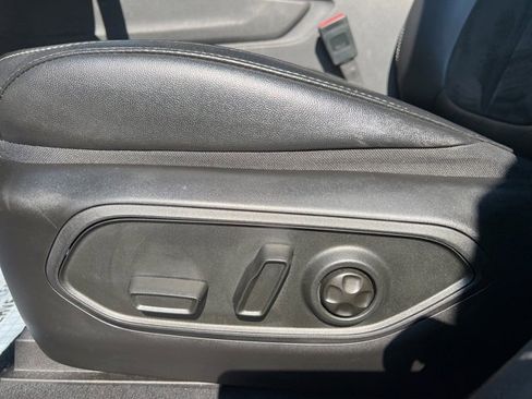 Used 2024 Jeep Grand Cherokee Altitude image 16