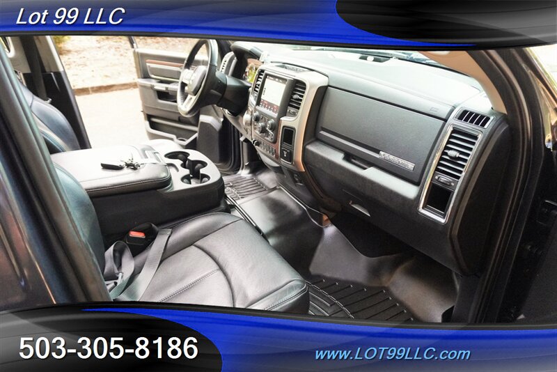 Used 2018 RAM 1500 Laramie w/ Convenience Group AWD/4WD image 17