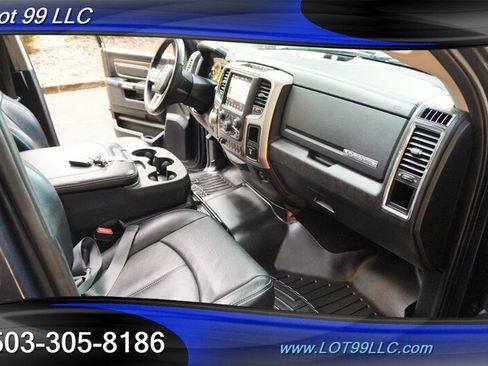 Used 2018 RAM 1500 Laramie w/ Convenience Group AWD/4WD image 17