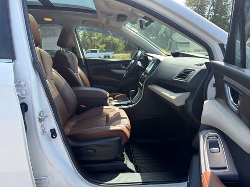 Used 2019 Subaru Ascent Touring AWD/4WD image 14