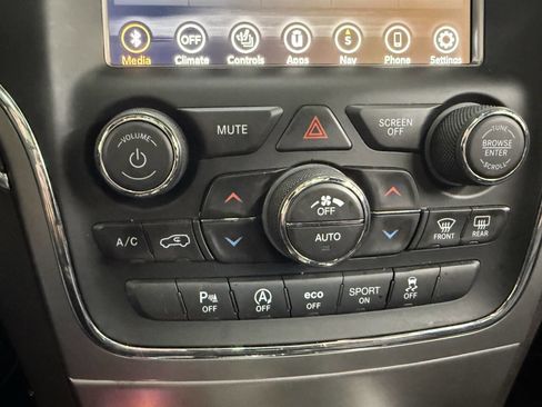 Used 2018 Jeep Grand Cherokee Overland AWD/4WD image 28