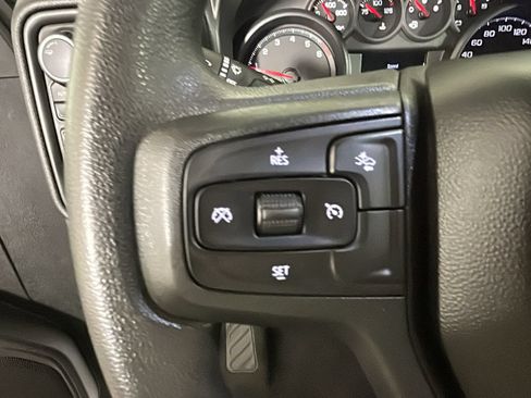 Used 2022 Chevrolet Silverado 1500 Custom AWD/4WD image 17