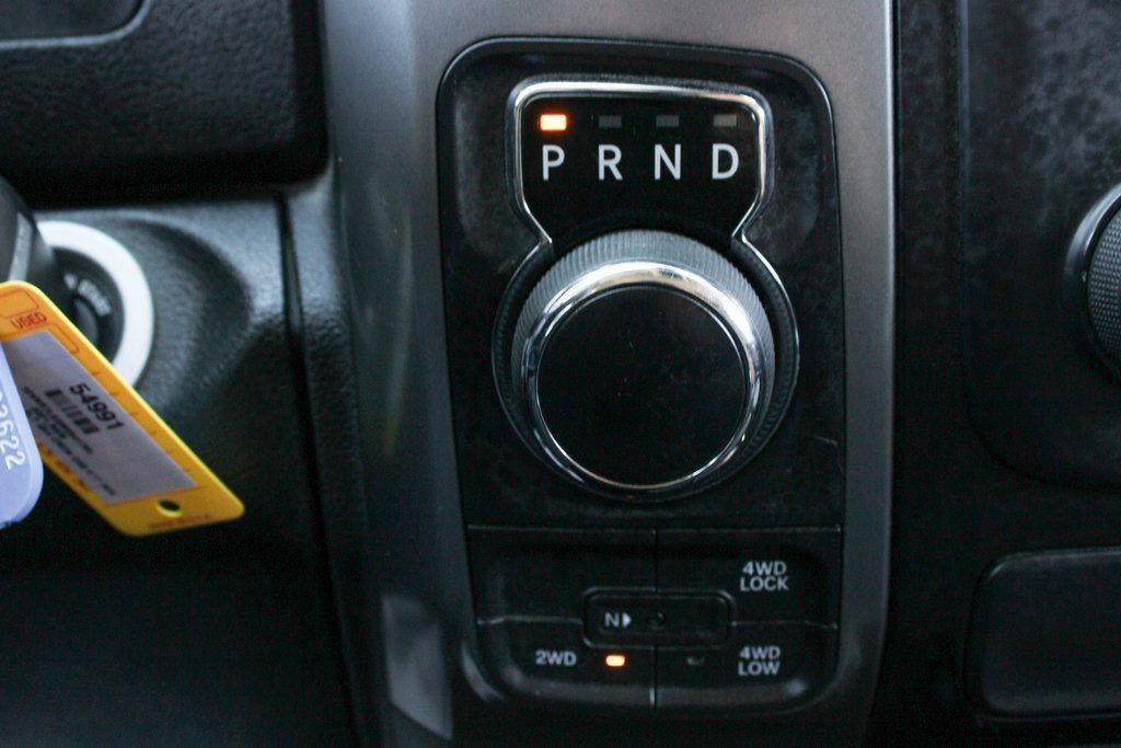 Used 2021 RAM 1500 Classic SLT AWD/4WD image 32