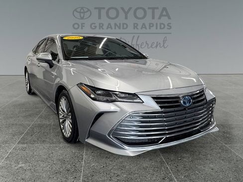 Certified 2020 Toyota Avalon Limited w/ Advanced Safety Package image 1