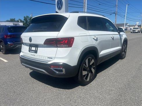 Certified 2023 Volkswagen Taos SEL AWD/4WD image 5