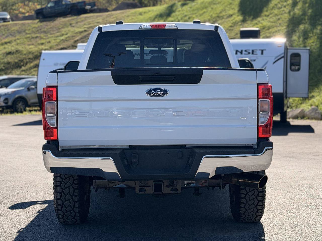 Used 2022 Ford F250 XL w/ Power Equipment Group AWD/4WD image 5