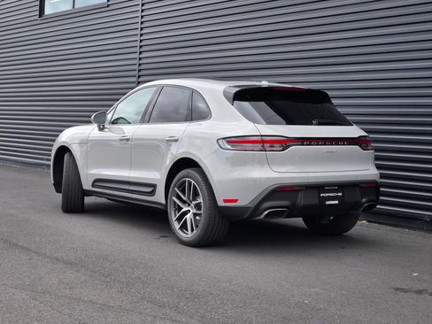 New 2026 Porsche Macan AWD/4WD image 3