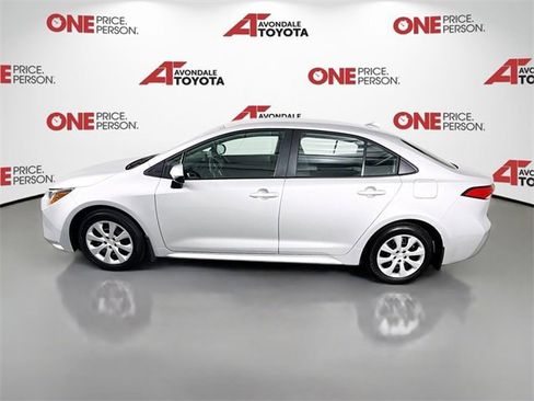 Certified 2025 Toyota Corolla LE image 4