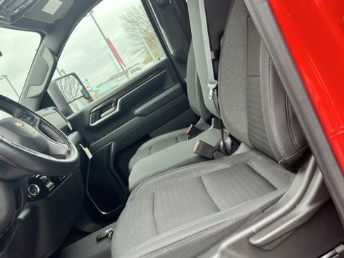 Used 2024 Chevrolet Silverado 2500 LT image 13