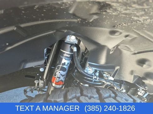 New 2026 Jeep Gladiator Mojave image 9