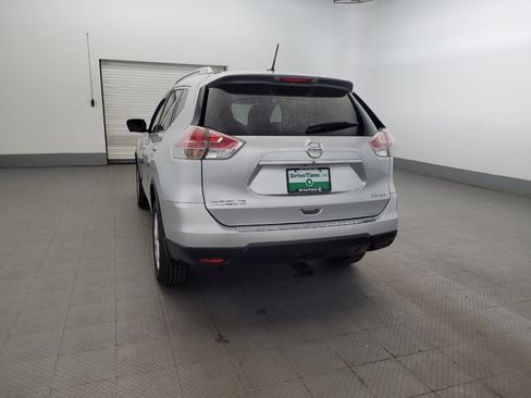 Used 2015 Nissan Rogue SV w/ SV Premium Package AWD/4WD image 6