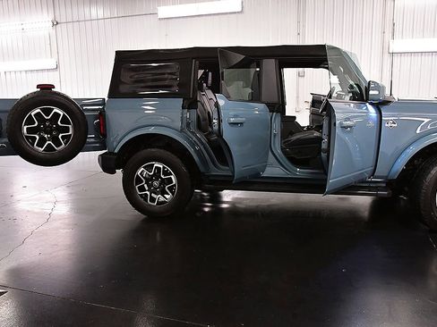 Used 2022 Ford Bronco Outer Banks AWD/4WD image 33